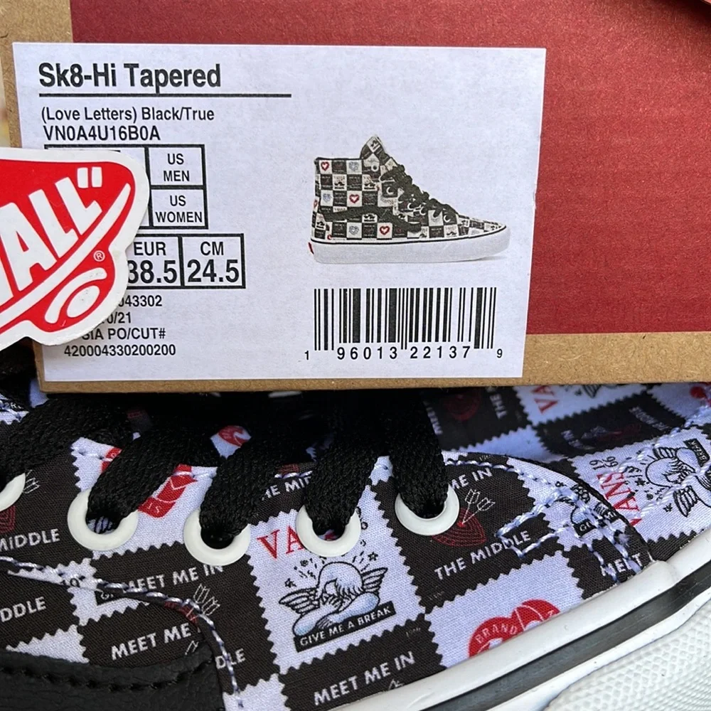 Vans Sk8-Hi Tapered Love Letters Black/True White WMNS sneakers